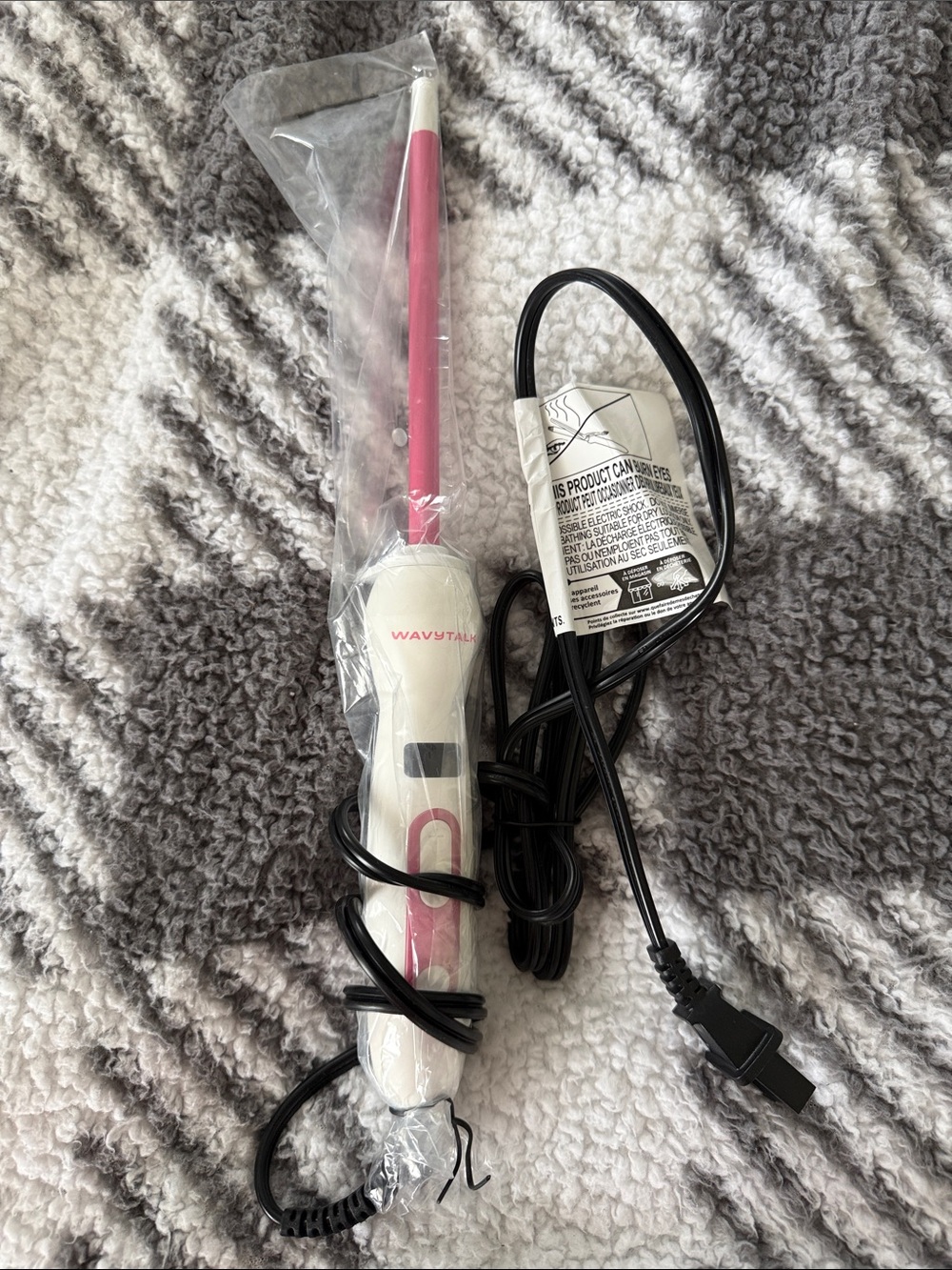 Wavy Talk Pink and White Curling Wand Hair Styler! 🩷